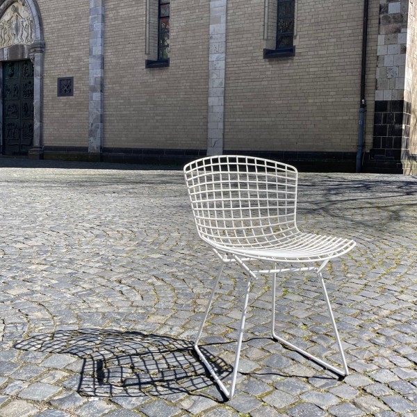 Bertoia-Chair-420-Outdoor -Harry-Bertoia 