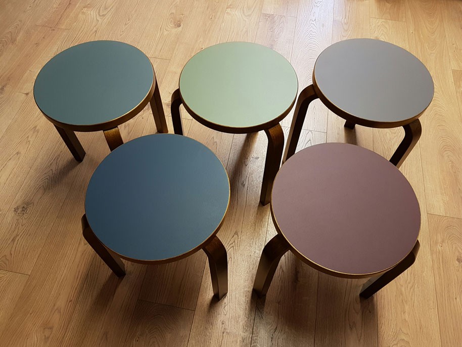 Hocker60-aalto-nussbaum-nrw-edition