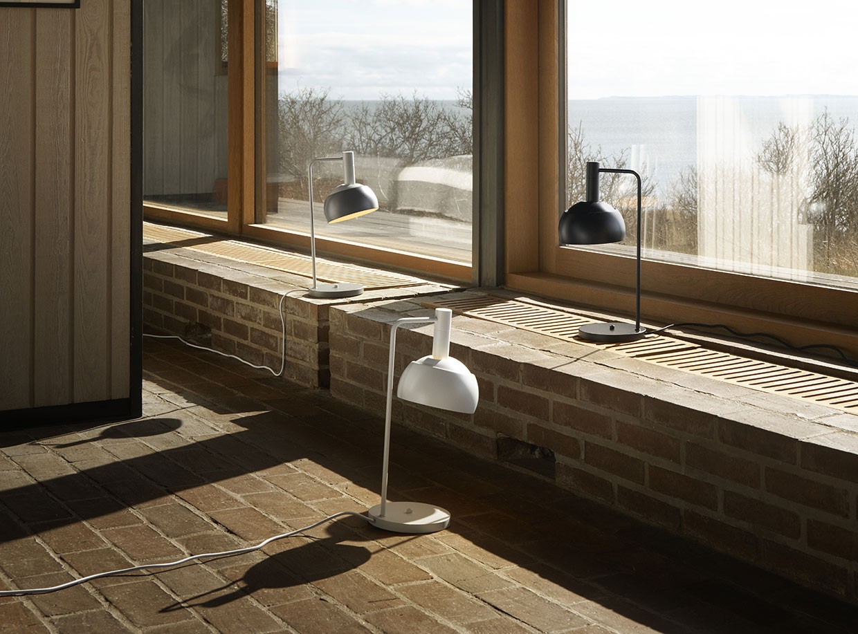 FJ-Elements-Fredericia-White-Grey-Black-Table-ON-1168Ir9JfCIgUif4f