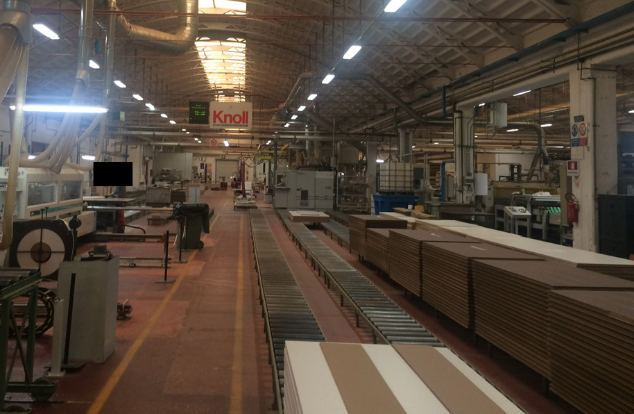 Blick in die Produktion von Knoll