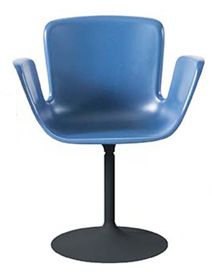 Cappellini-juli-plastic-chair-Werner-Aisslinger