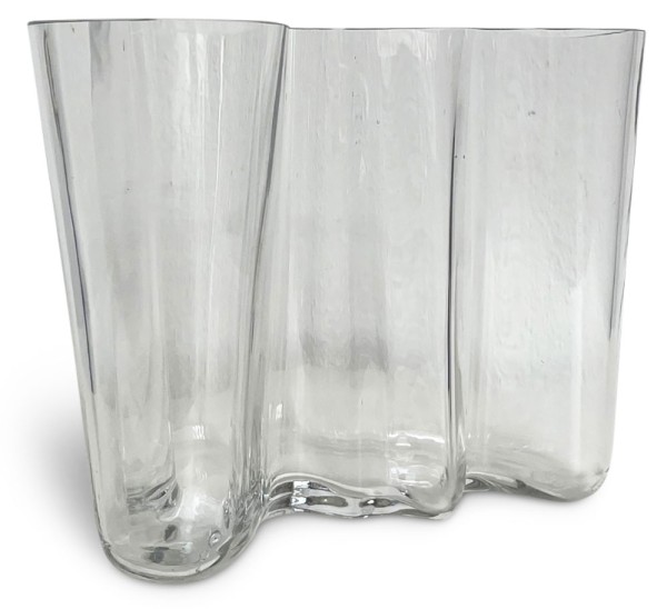 Savoy-Vase-3030-Alvar-Aalto-iittala