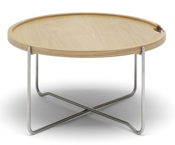 CH417 Tray Table von Hans Wegner I Carl Hansen & Søn | Markanto