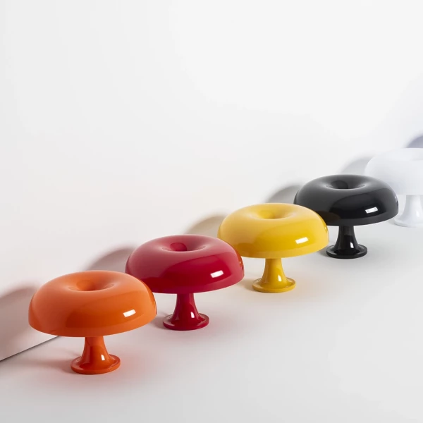 Nessino-Tischleuchte-Giancarlo-Mattioli-Artemide 
