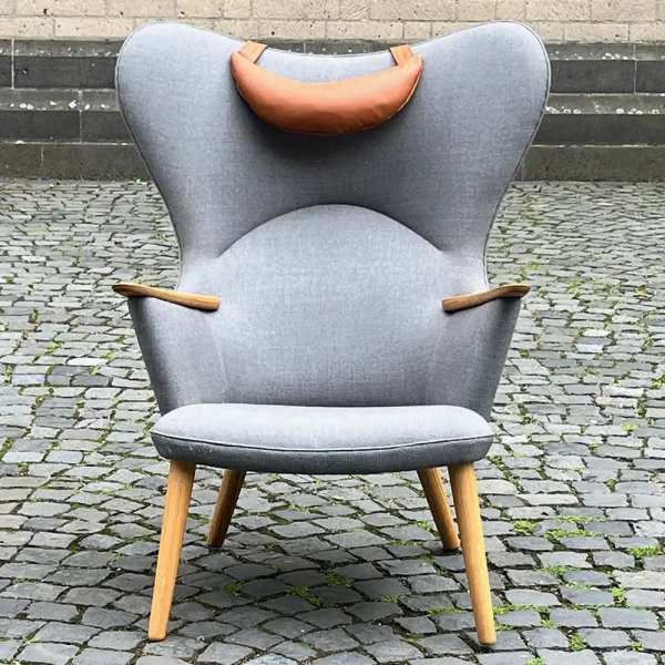 Carl Hansen Mama Bear Easy Chair hans Wegner 