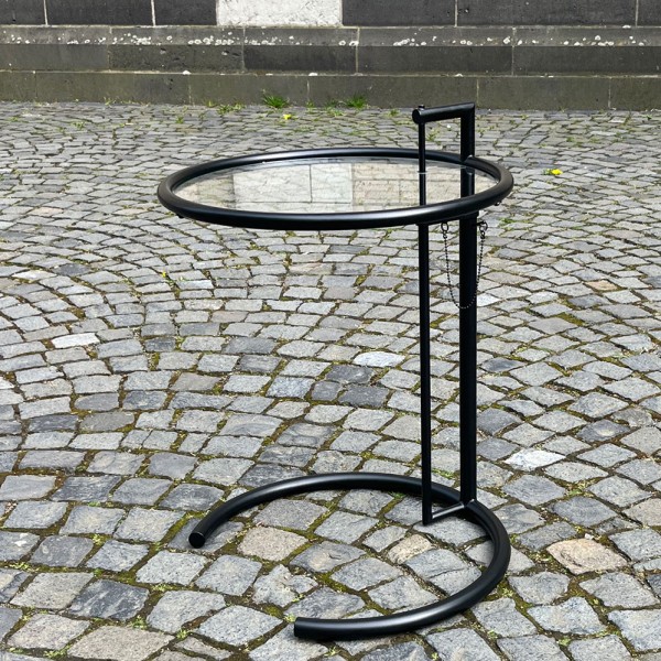 Adjustable-Table-E1027-Black--Eileen-Gray-ClassiCon