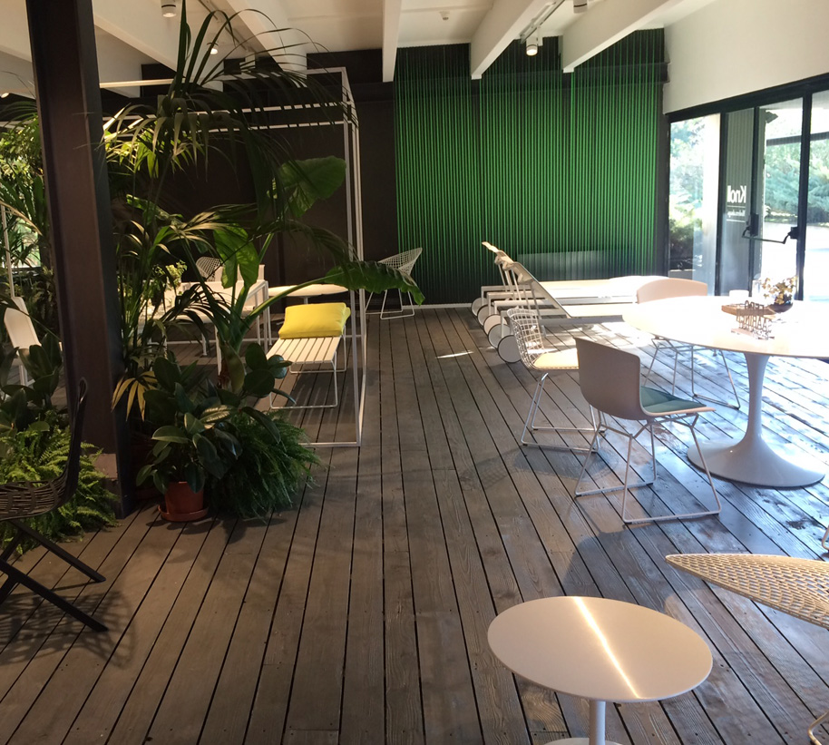 Präsentation der Knoll Outdoor Kollektion im Showroom