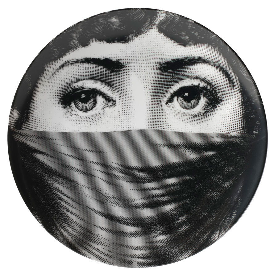 Wandteller 91 Mundschutz von Piero Fornasetti I Fornasetti Markanto