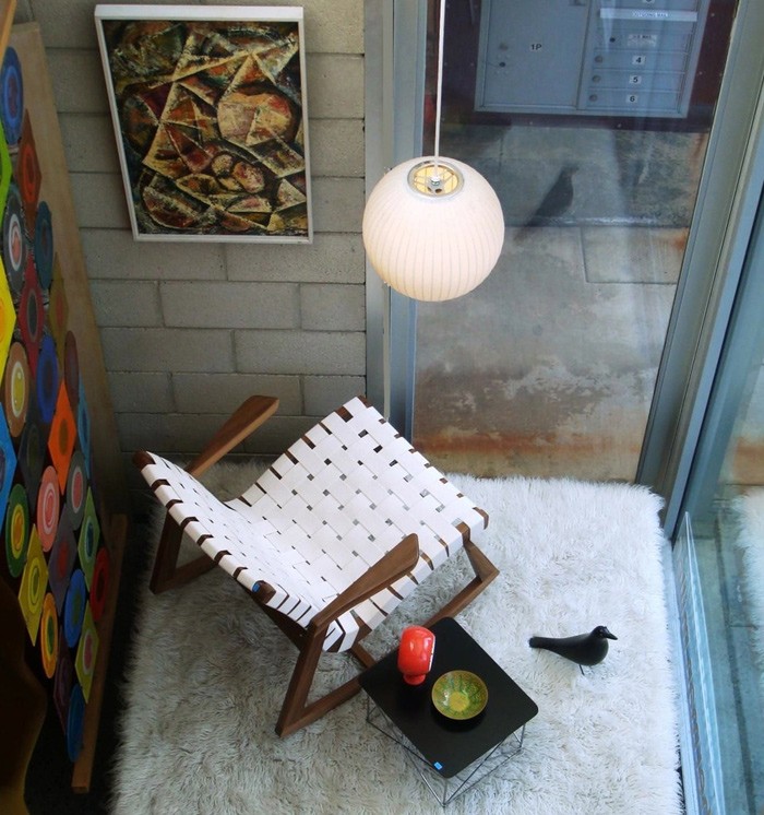 GreenbeltRockerWalnutNatural-5sm_1024x1024