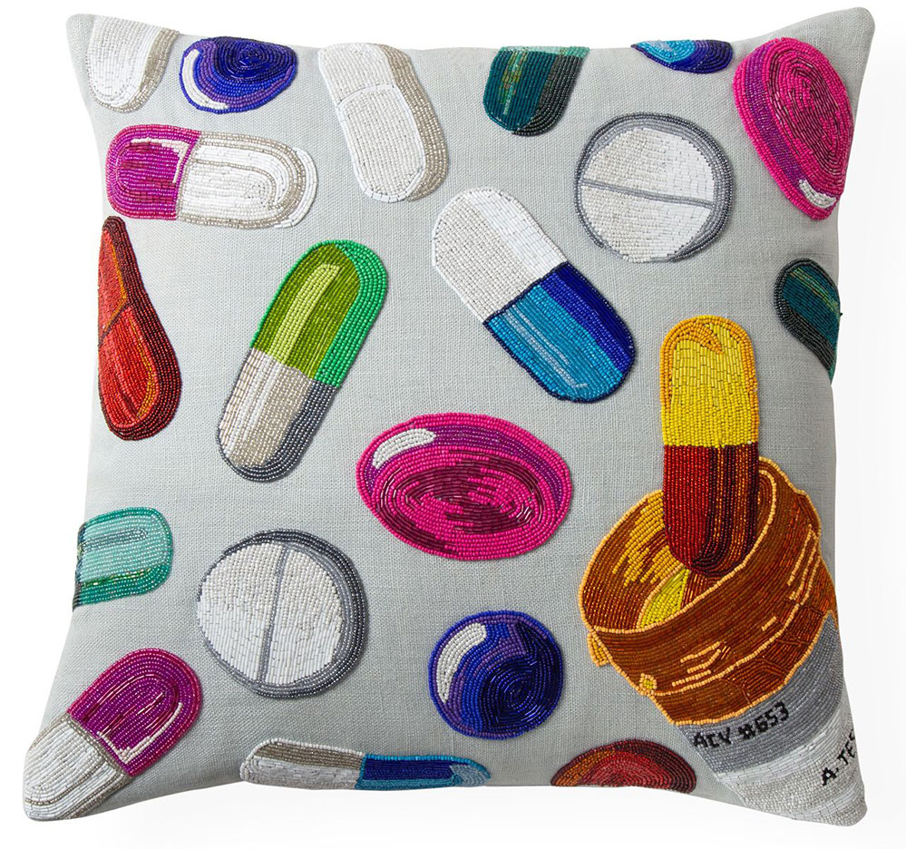 Happy Pills Pillow von Jonathan Adler I Jonathan Adler Markanto
